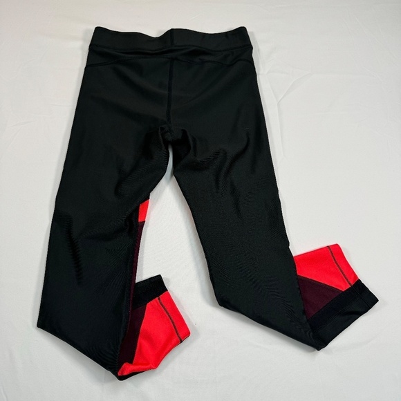 Under Armour Ankle Crop Leggings Womens Size M Pink Heatgear Compression - Picture 2 of 6